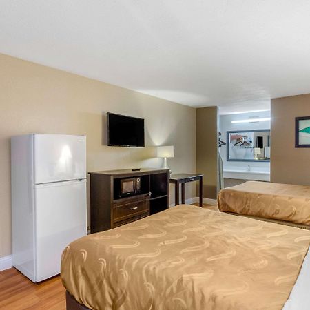 Quality Inn And Suites Port Arthur Nederland Exterior photo