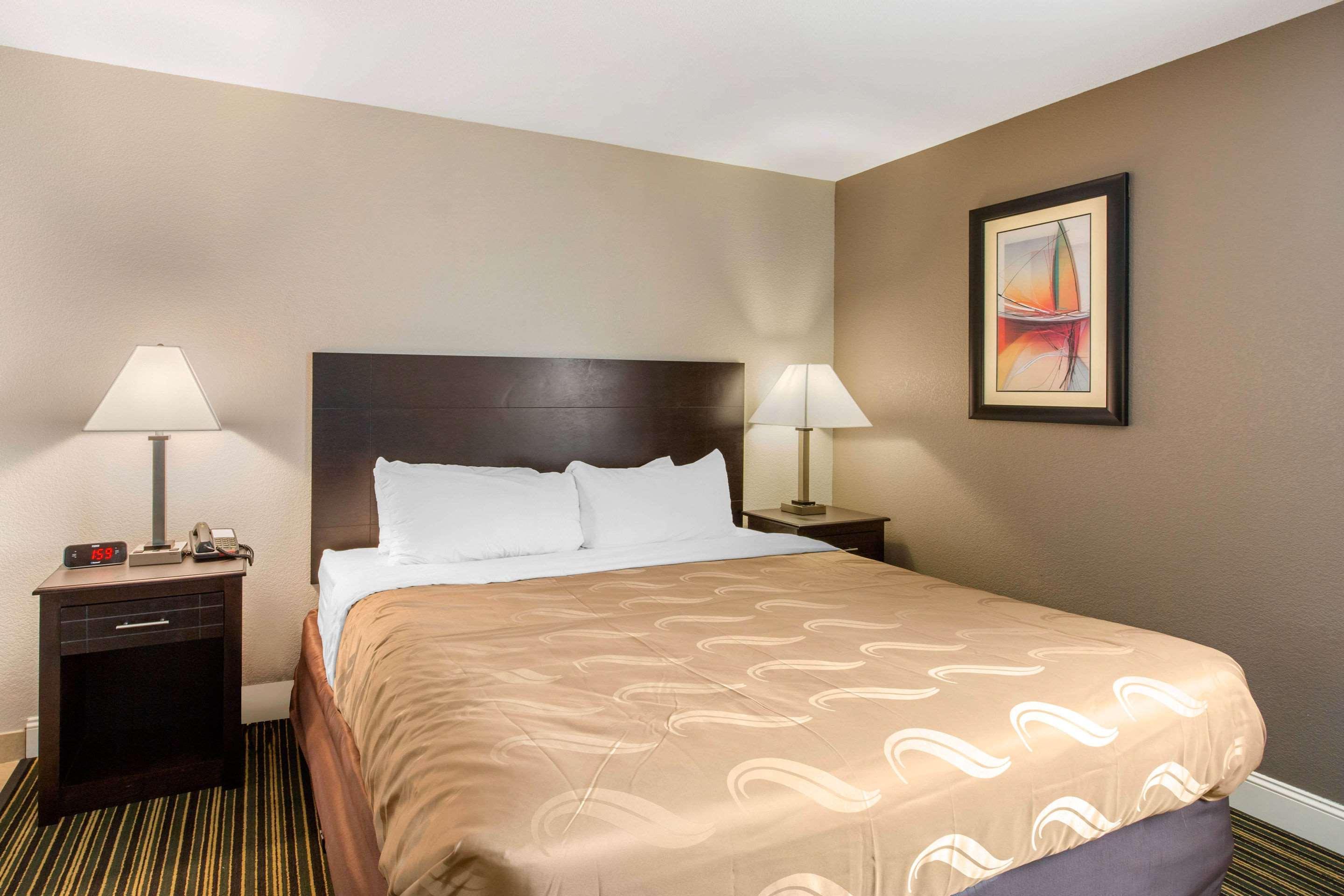 Quality Inn And Suites Port Arthur Nederland Exterior photo
