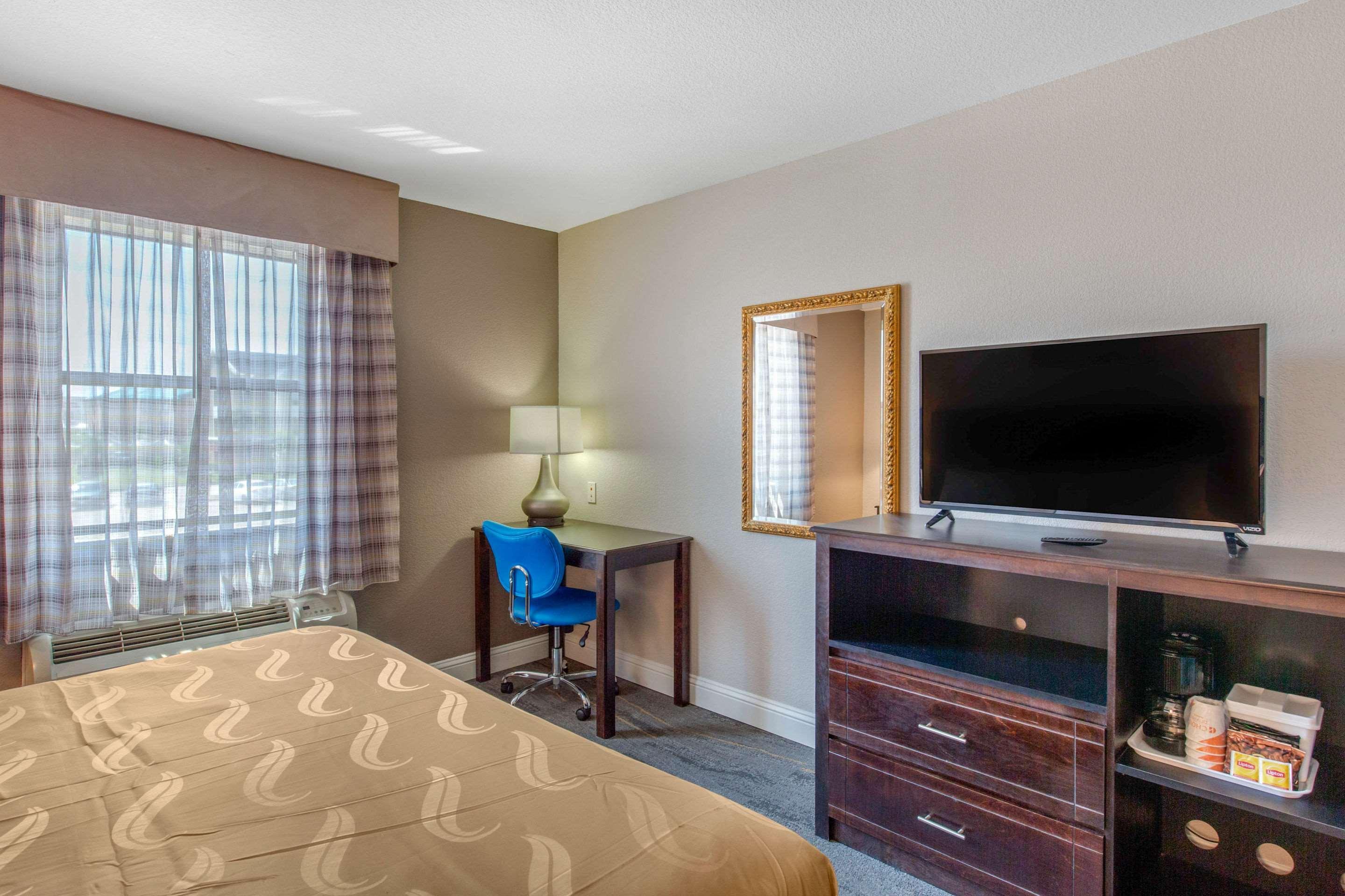 Quality Inn And Suites Port Arthur Nederland Exterior photo