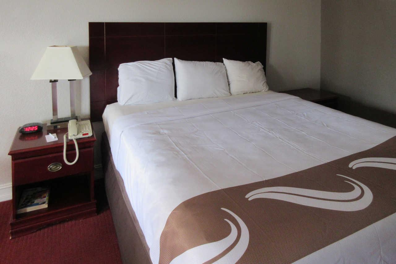 Quality Inn And Suites Port Arthur Nederland Exterior photo