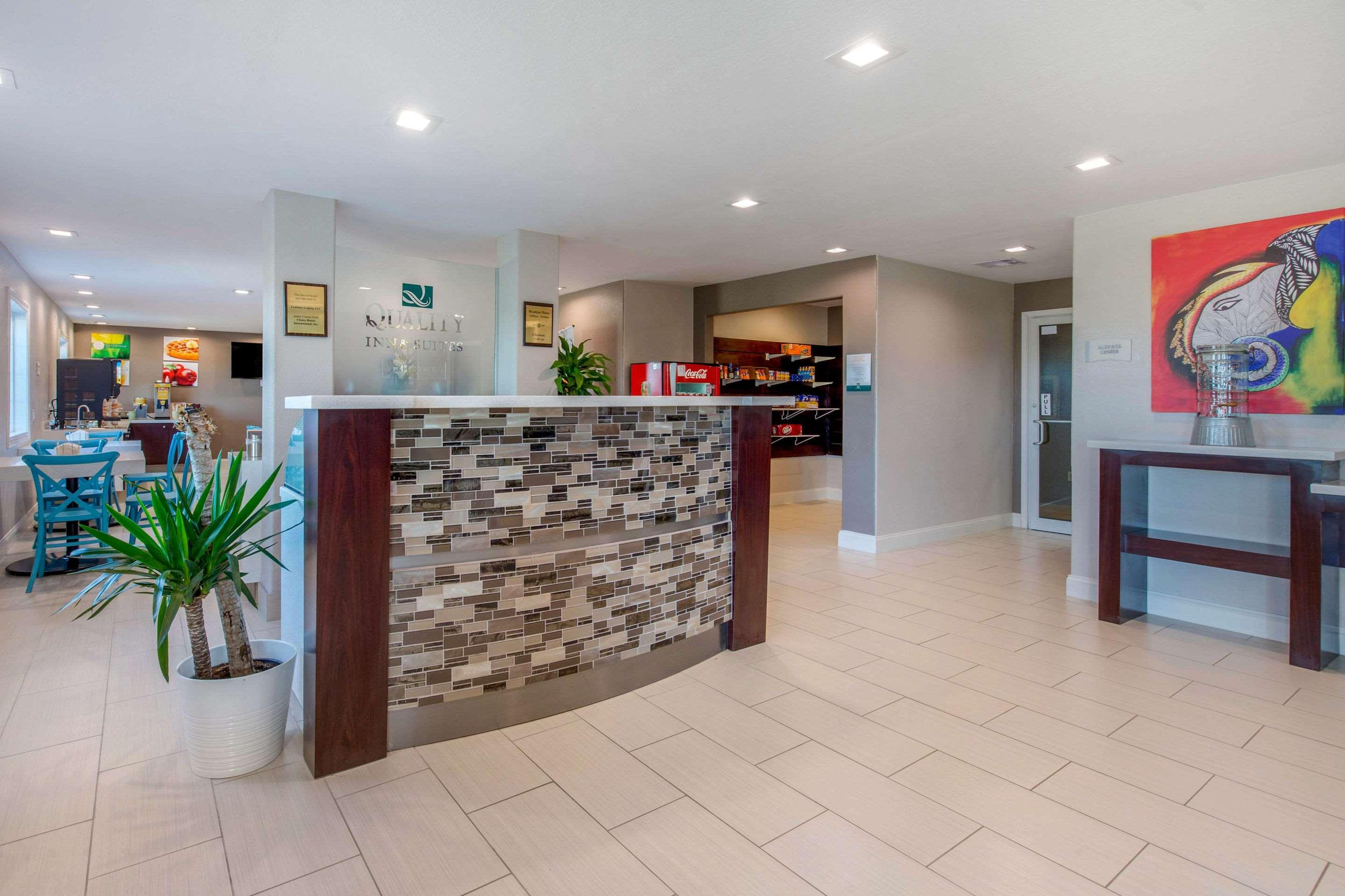 Quality Inn And Suites Port Arthur Nederland Exterior photo